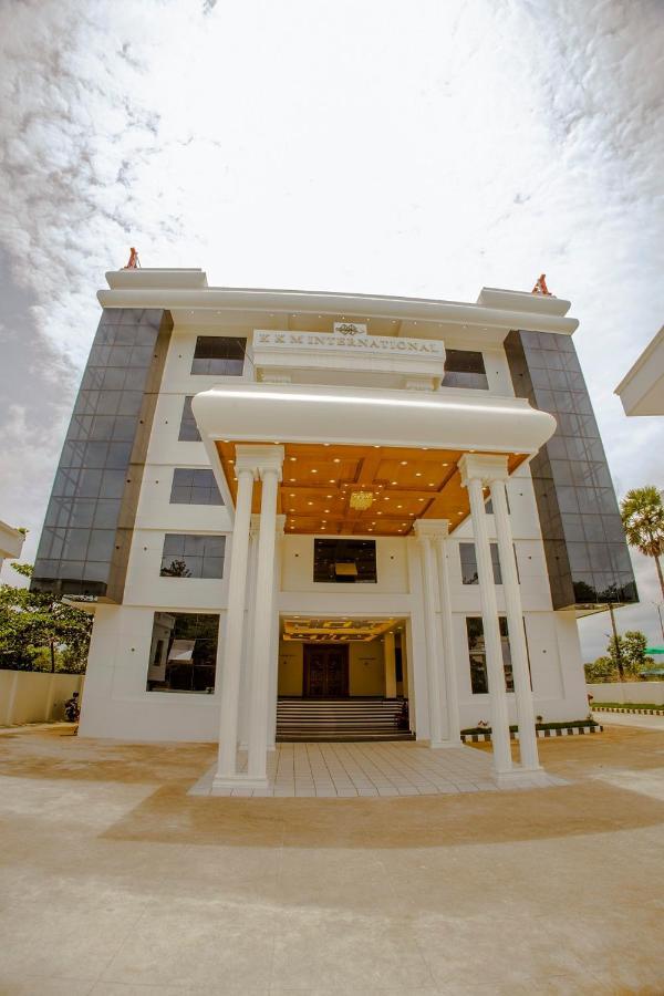 Kkm International Hotel Kuzhittura Luaran gambar